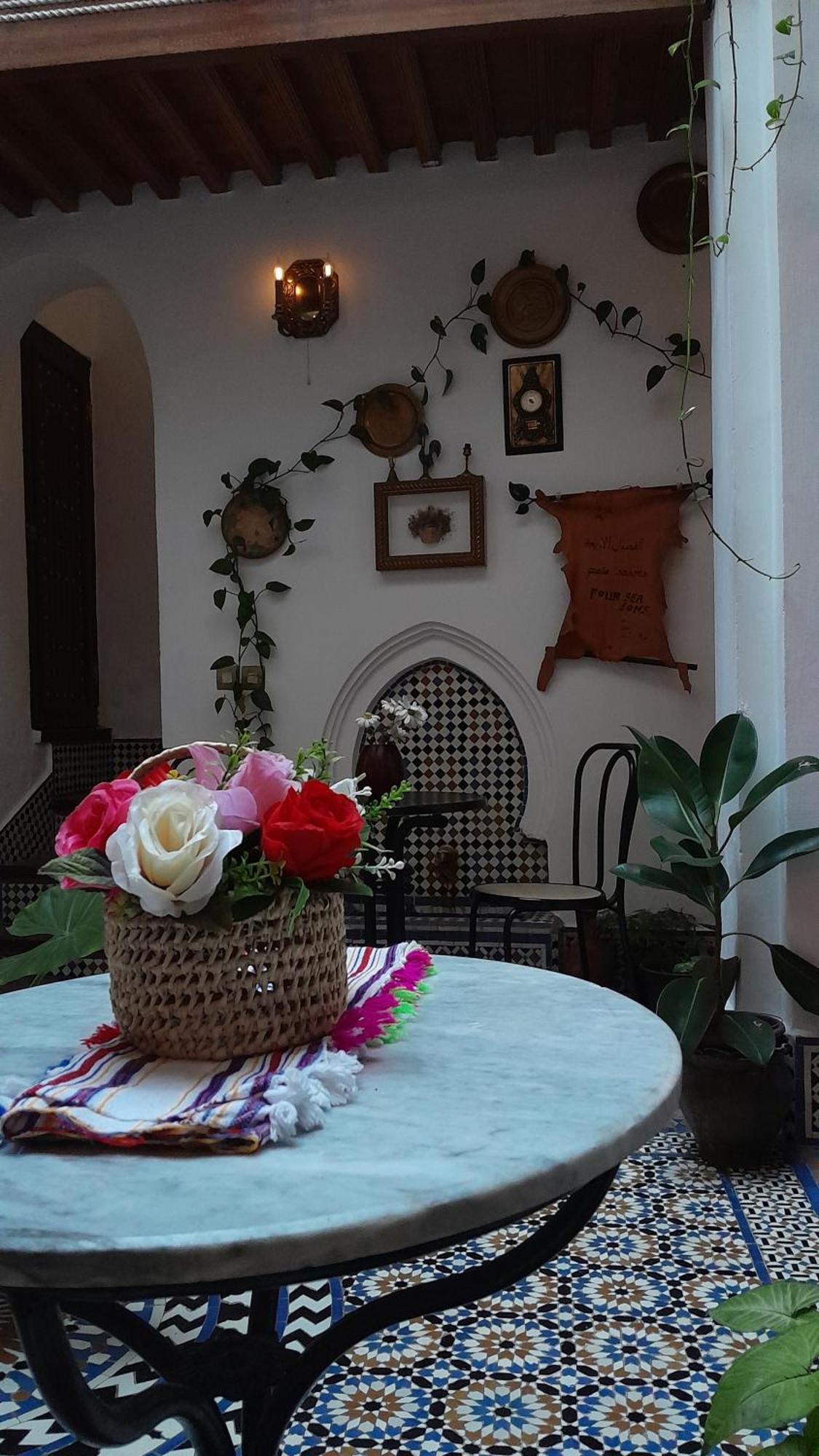 Hostel Four Seasons Tétouan Buitenkant foto